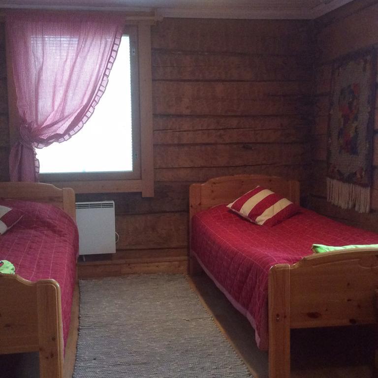 Ilola Maatilamatkailu Valkeakoski Esterno foto
